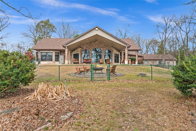 view of front of home with a front lawn