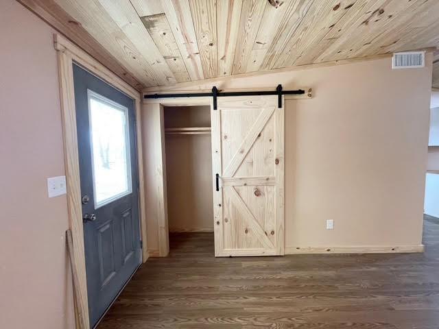 closet with visible vents