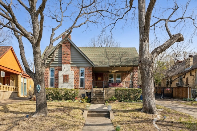 view of front facade featuring a porch