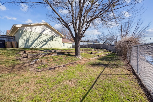 7316 Martha Ln, Fort Worth, TX 76112 - view of yard