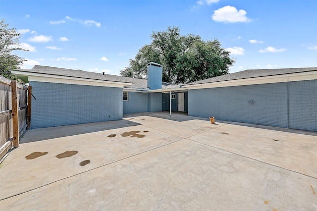 view of front of home featuring a patio