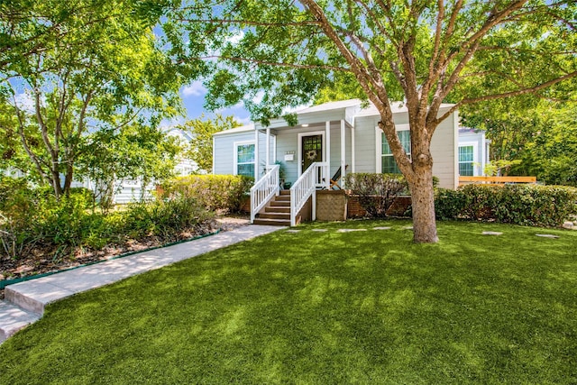 view of front of property with a front yard