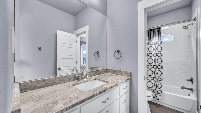 114 N Star Crossing Ln, Weatherford, TX 76088 - full bathroom with toilet, wood finished floors, shower / bath combo, plenty of natural light, and vanity