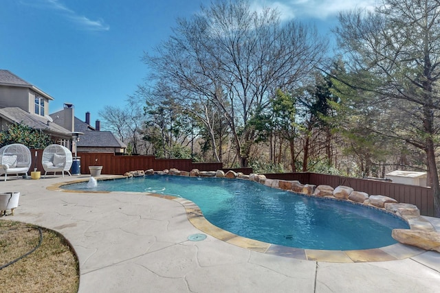 788 Windsong Ln, Rockwall, TX 75032 - view of swimming pool featuring a fenced backyard and a patio area