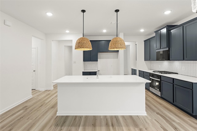 5038 Duck Cove Cir, Royse City, TX 75189 - kitchen featuring oven, gas stovetop, a sink, decorative backsplash, and recessed lighting