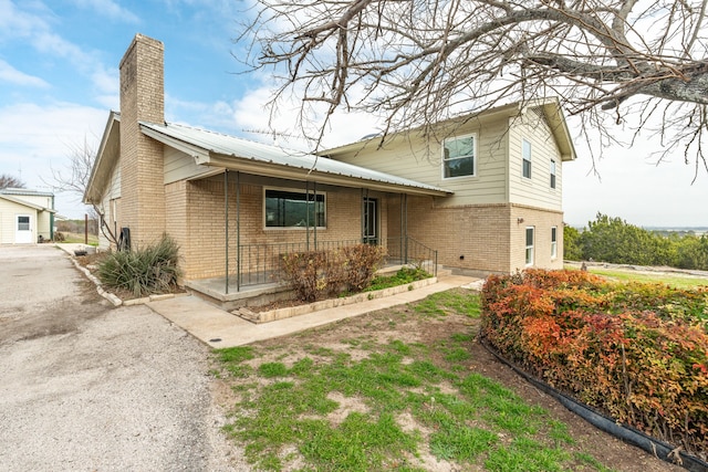 view of front of property