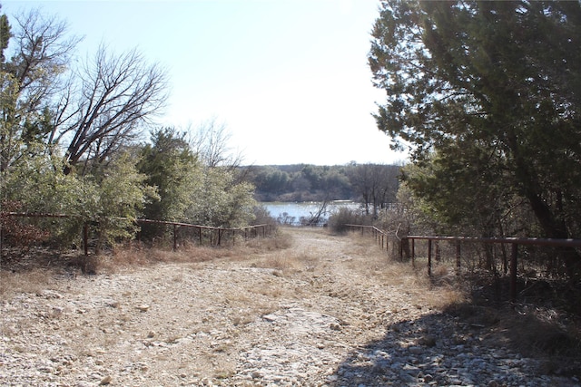 Listing photo 3 for 192 5th St, Whitney TX 76692