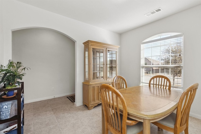 dining room featuring light tile patterned floors