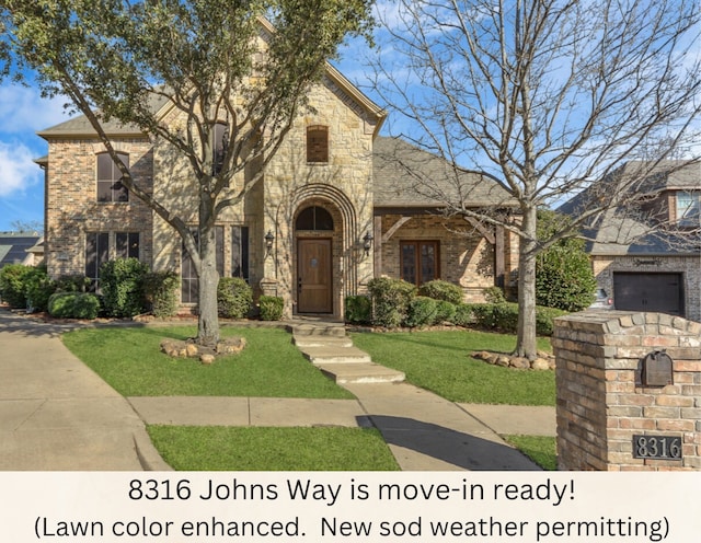 view of front of house with a front yard