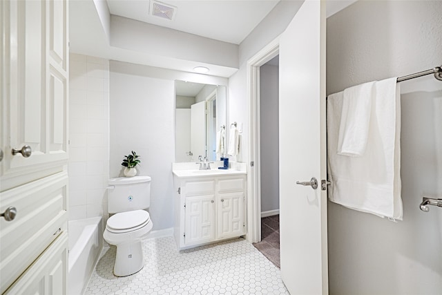 2529 Guerrero Dr, Carrollton, TX 75006 - full bath with baseboards, visible vents, toilet, and vanity