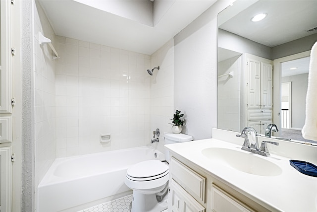 2529 Guerrero Dr, Carrollton, TX 75006 - full bath featuring recessed lighting, tile patterned floors, bathing tub / shower combination, toilet, and vanity