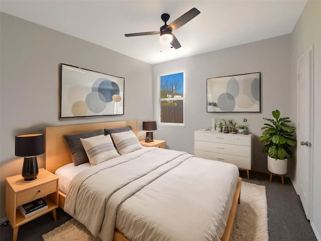 bedroom featuring ceiling fan