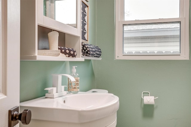 bathroom with sink