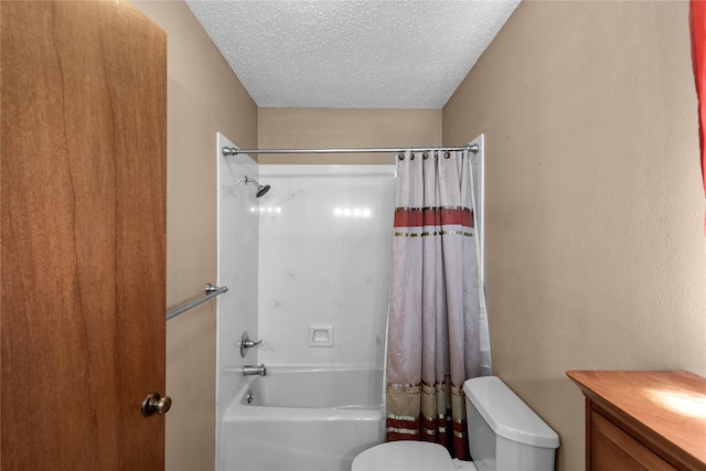 5570 Bretwood Dr, Keithville, LA 71047 - full bathroom with toilet, shower / bath combo with shower curtain, vanity, and a textured ceiling