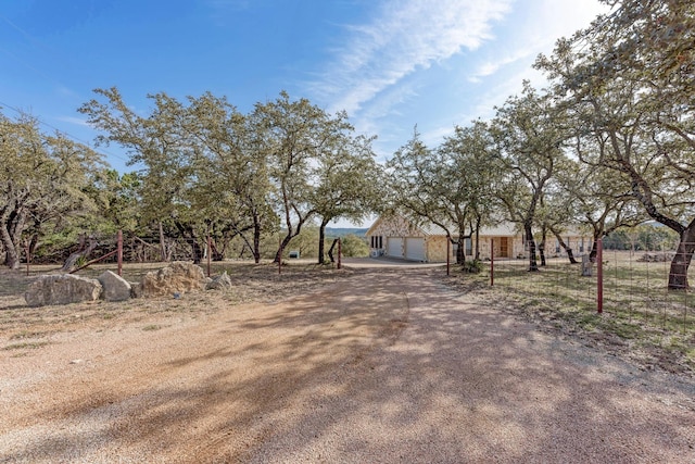 Listing photo 3 for 817 Mountain Creek Rd, Marble Falls TX 78654