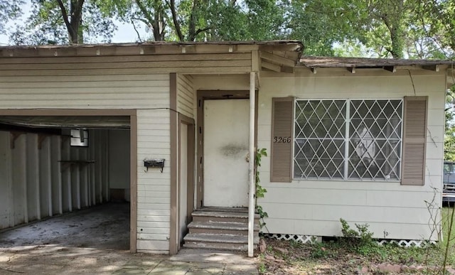 view of property entrance