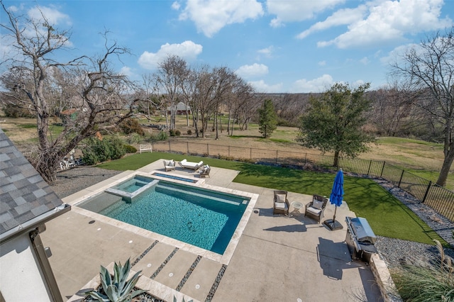 view of pool featuring an in ground hot tub, a patio, outdoor lounge area, and a yard