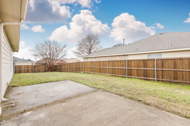 view of yard with a patio area