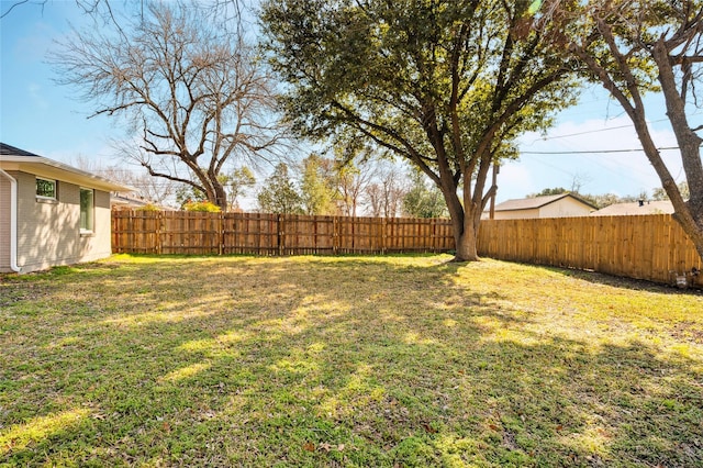 3126 Colchester Dr, Farmers Branch, TX 75234 - view of yard