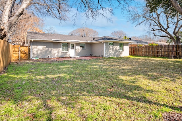 3126 Colchester Dr, Farmers Branch, TX 75234 - rear view of property with a gate