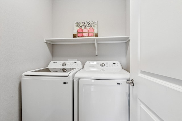 laundry room featuring laundry area and independent washer and dryer