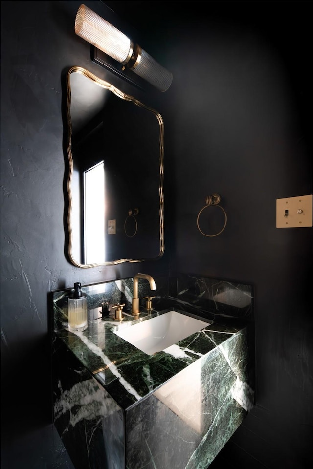 16912 Park Hill Dr, Dallas, TX 75248 - bathroom with a sink