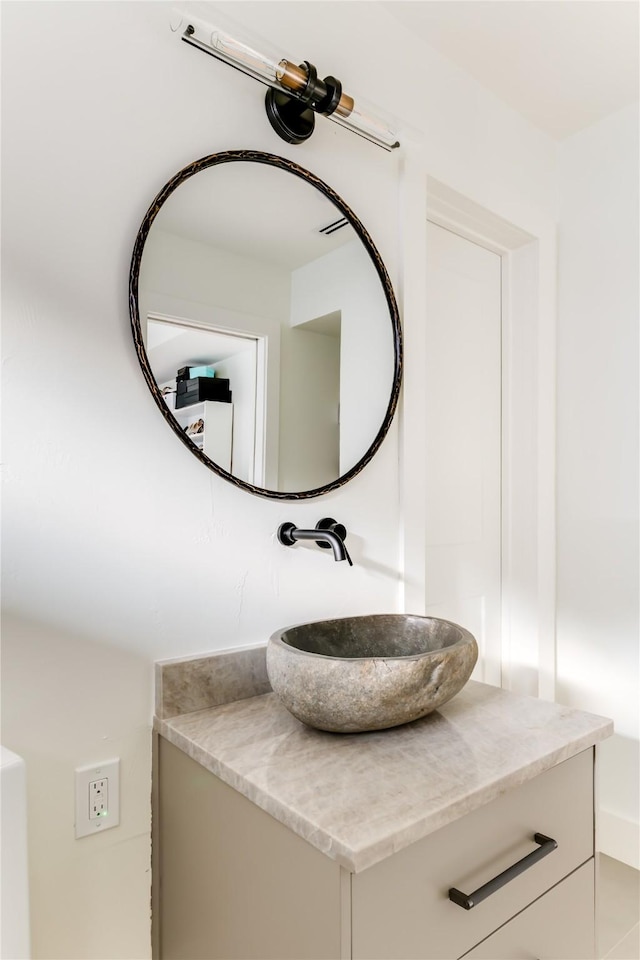 16912 Park Hill Dr, Dallas, TX 75248 - bathroom featuring vanity
