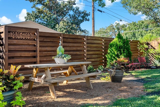 view of yard featuring fence