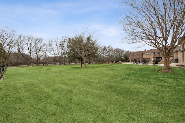 view of yard with a patio area