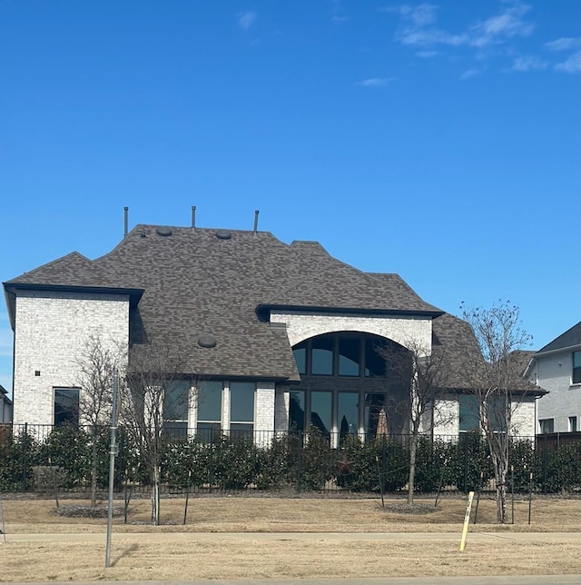 2325 Miranda Ln, Rockwall, TX 75087 - view of front facade featuring a fenced front yard