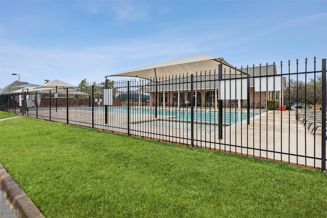 8 Center Ct, Heath, TX 75032 - view of community pool
