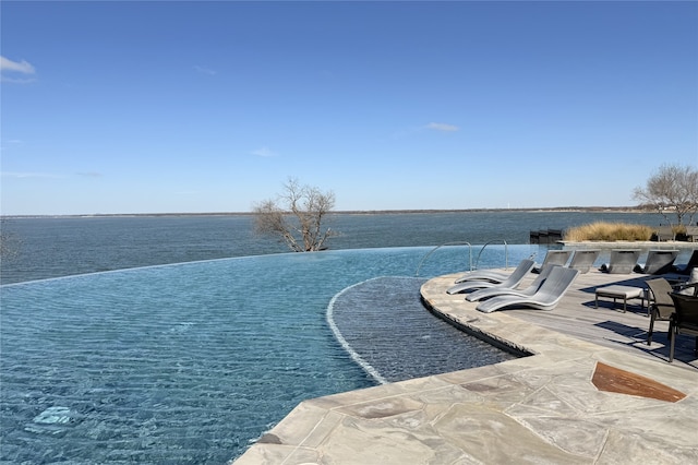 view of water feature