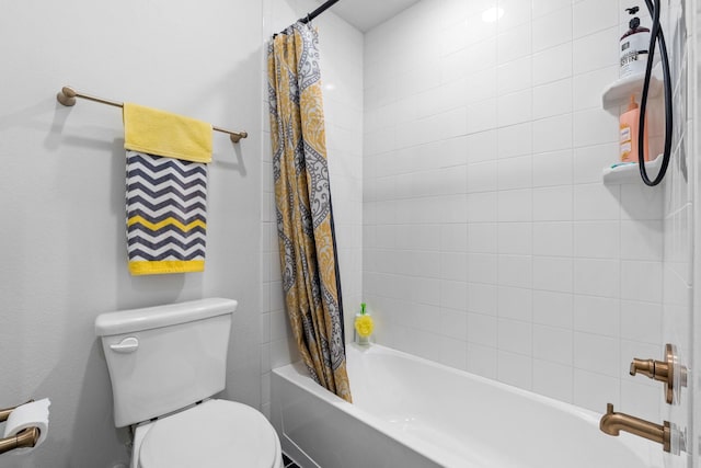 full bath featuring toilet and shower / bathtub combination with curtain