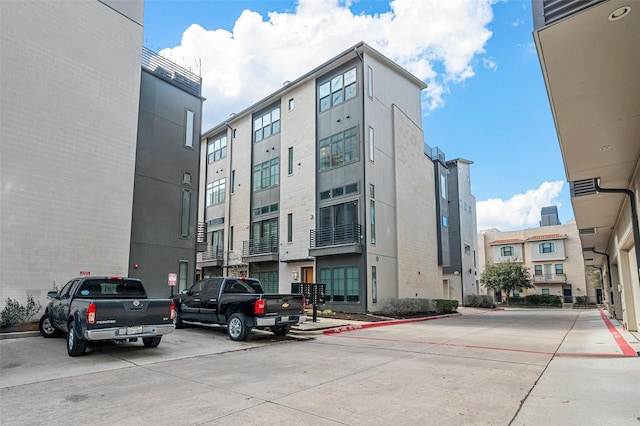 3200 Ross Ave Unit 40, Dallas, TX 75204 - view of building exterior