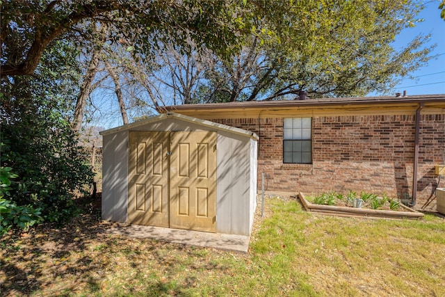 view of shed featuring a garden