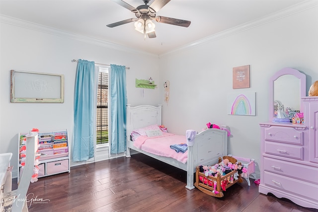 bedroom featuring hardwood / wood-style flooring, a ceiling fan, and ornamental molding