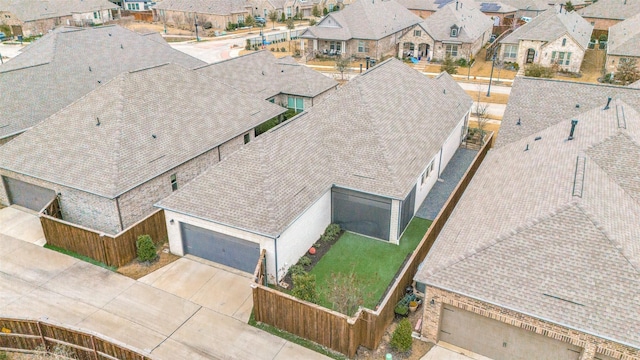 birds eye view of property featuring a residential view