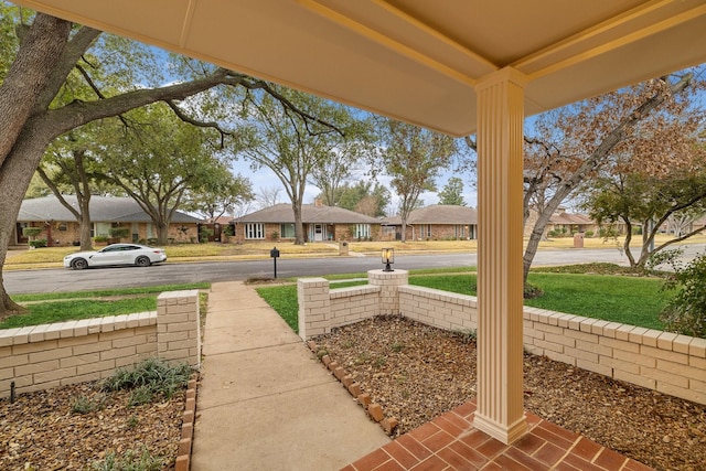 view of yard with a residential view