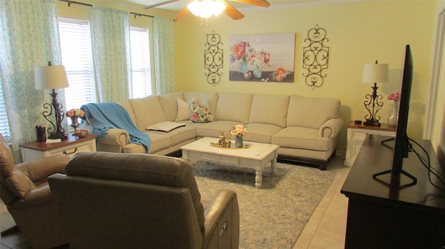 living area featuring ceiling fan