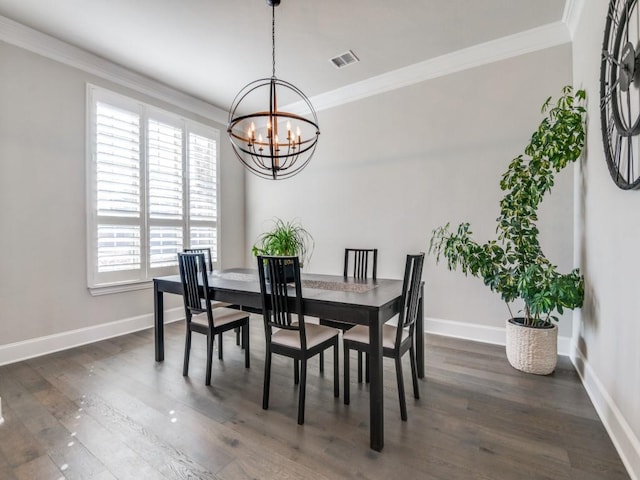 dining area featuring baseboards, visible vents, dark wood-style floors, and an inviting chandelier
