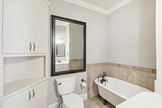 111 S Pine St, Roanoke, TX 76262 - full bath with a soaking tub and vanity