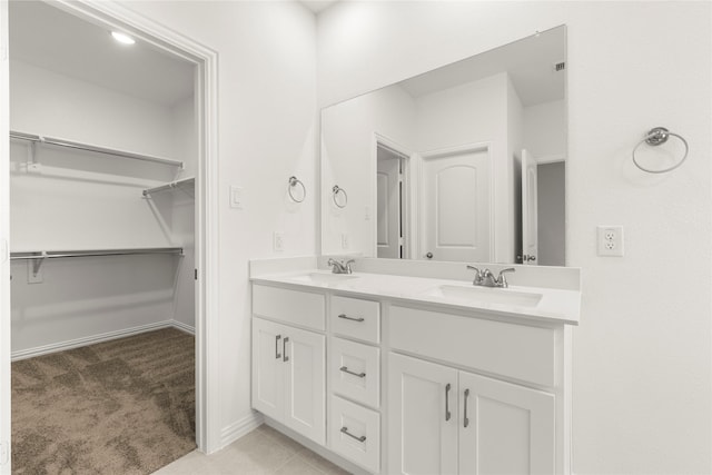 2720 Green River Rd, Royse City, TX 75189 - bathroom with double vanity and a spacious closet