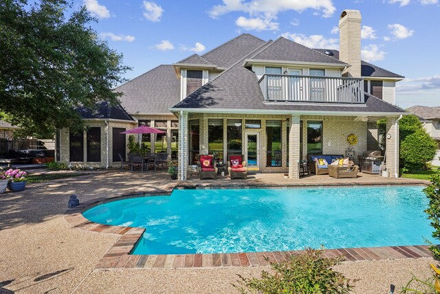 10 Fair Green Dr, Trophy Club, TX 76262 - outdoor pool with an outdoor living space, a patio area, and area for grilling
