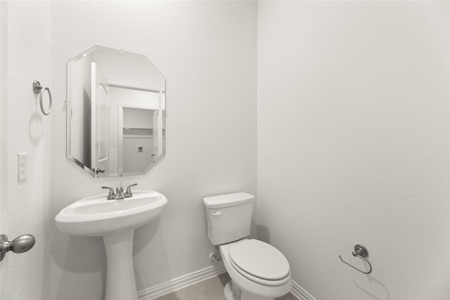 279 Bright Alcove Ct, Lavon, TX 75166 - bathroom with baseboards and toilet