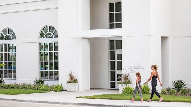 exterior space featuring stucco siding