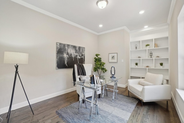 living area featuring ornamental molding, dark wood-type flooring, recessed lighting, and baseboards