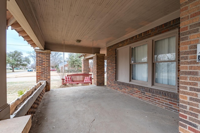 view of patio / terrace with covered porch