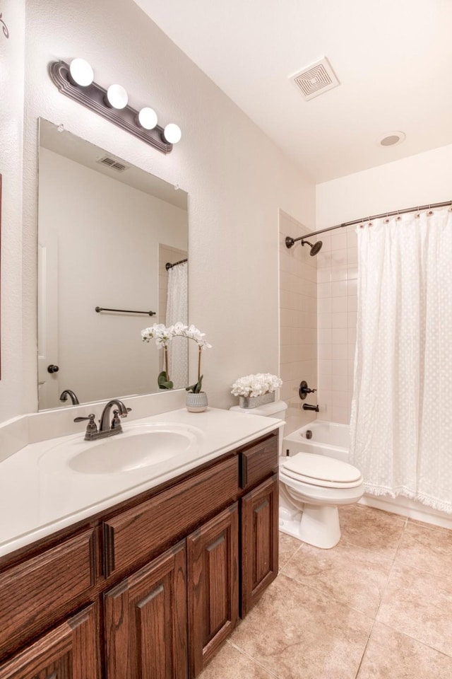 full bathroom featuring toilet, visible vents, shower / bath combination with curtain, and vanity