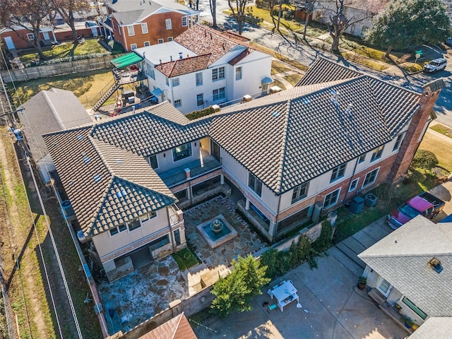 birds eye view of property featuring a residential view