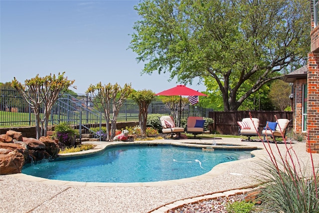 5224 N Meadow Ridge Cir, Mckinney, TX 75072 - view of pool with a fenced backyard, a patio area, and a pool with connected hot tub